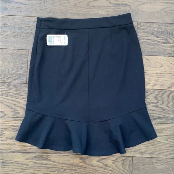 Black ruffle skirt NWT - Picture 2 of 6
